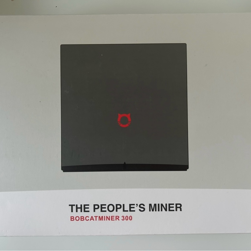 Bobcat Miner 300 in Black